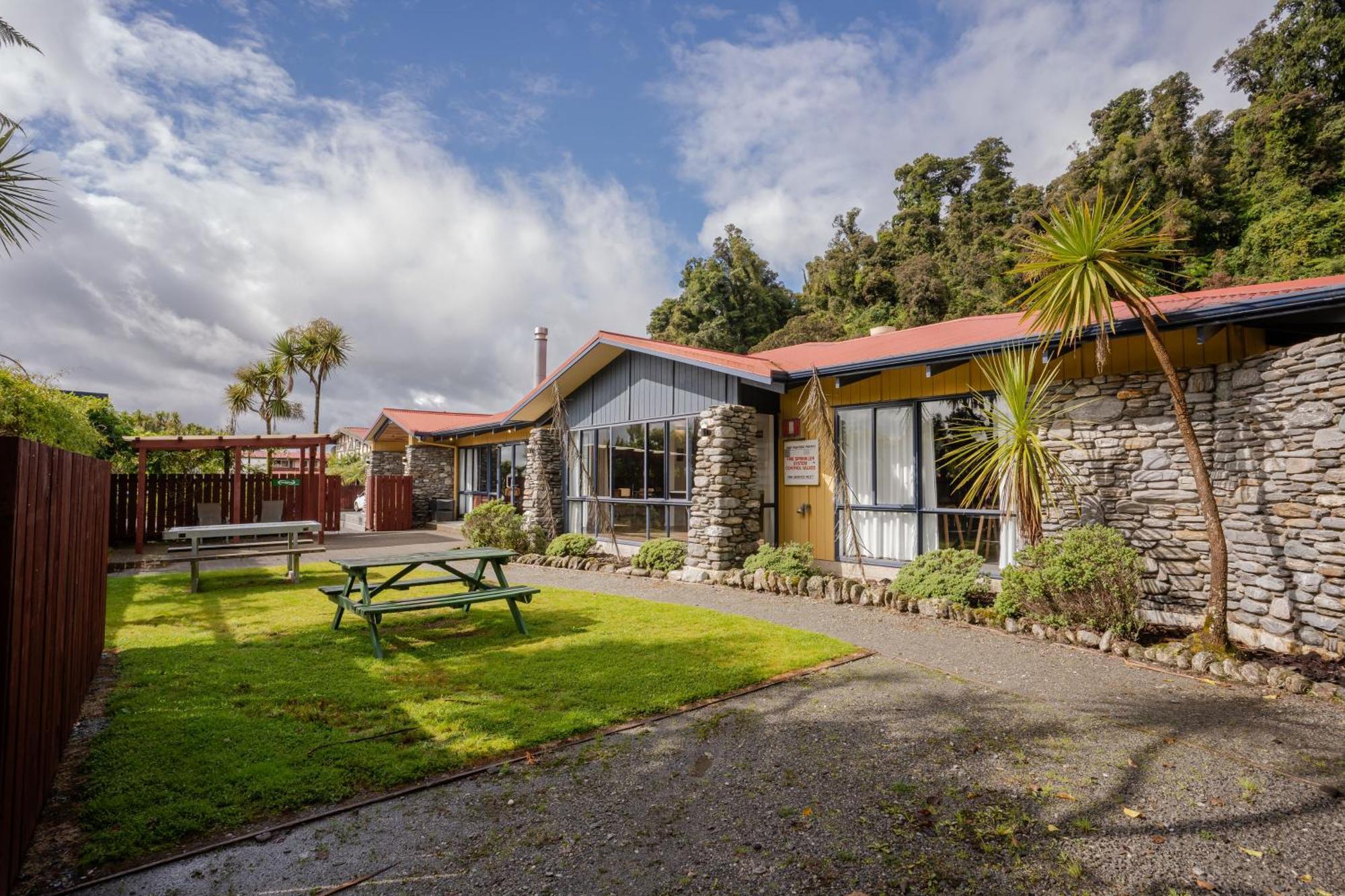 Auberge de jeunesse Haka House Franz Josef Extérieur photo